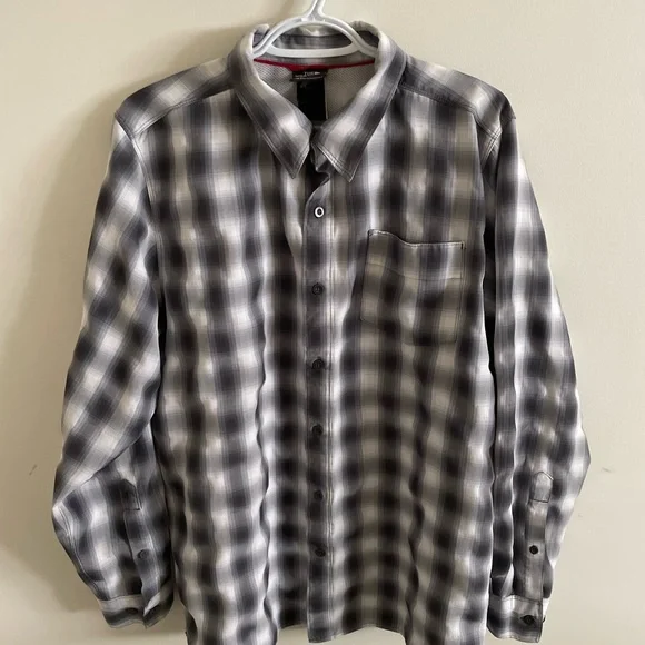 North Face Flannel - Picture 1 of 3